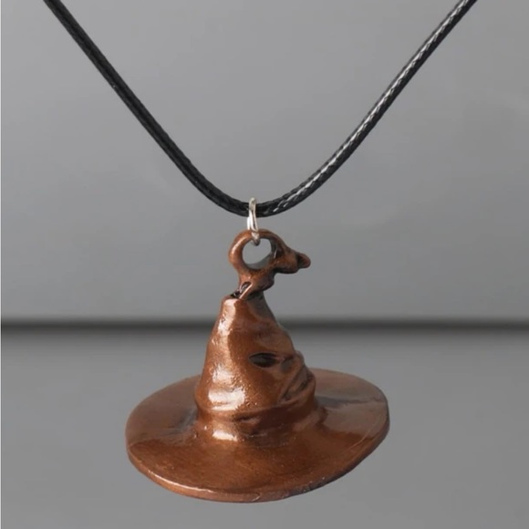 Harry Potter Sorting Hat Necklace - Picture 3 of 7